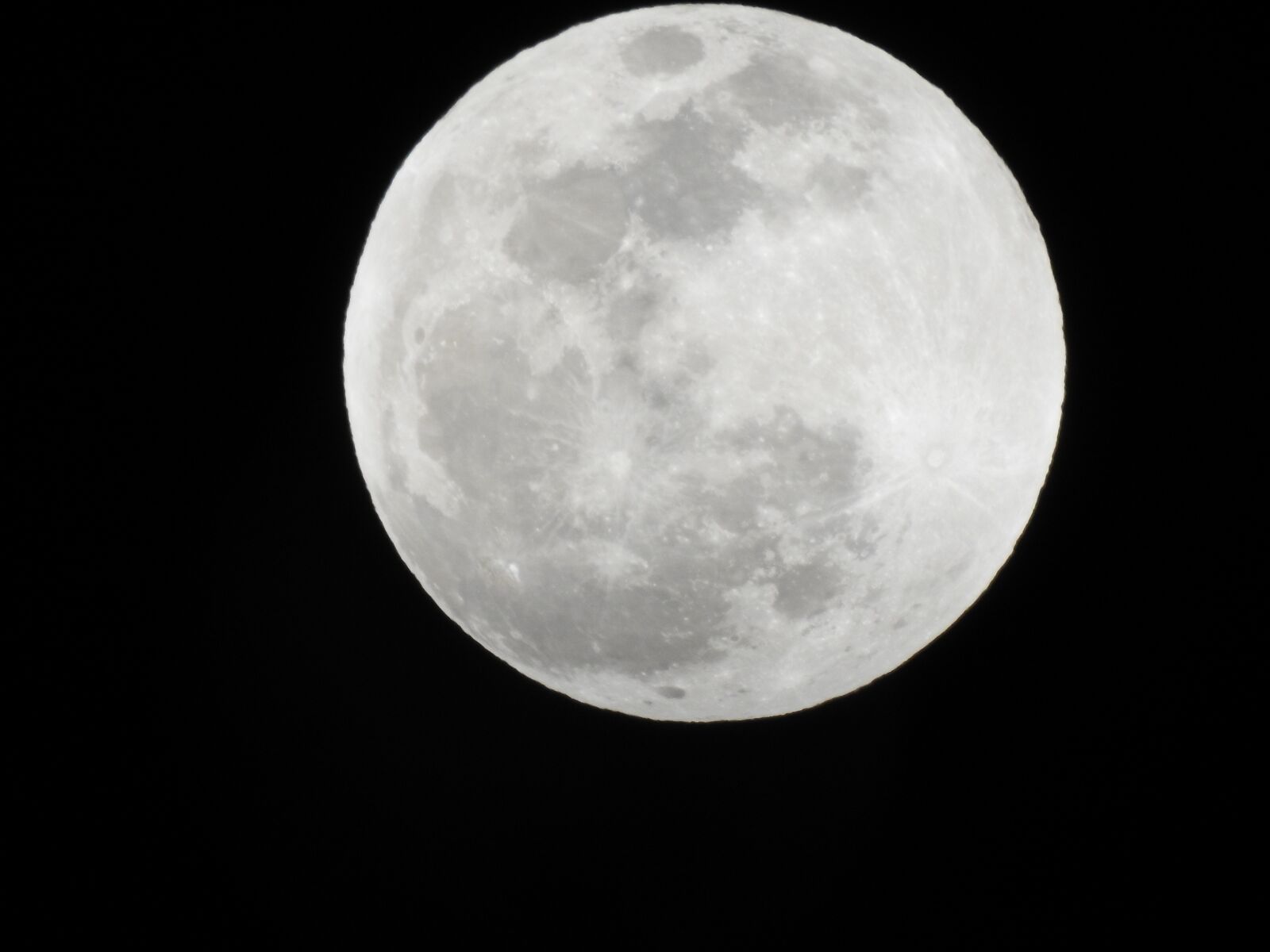 Nikon Coolpix P900 sample photo. Moon, lunar, eclipse photography