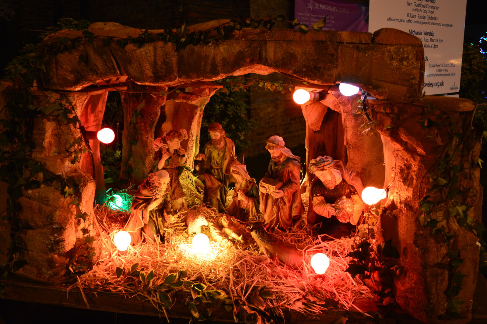Nikon D3200 sample photo. Christmas, crib, st, stephens photography