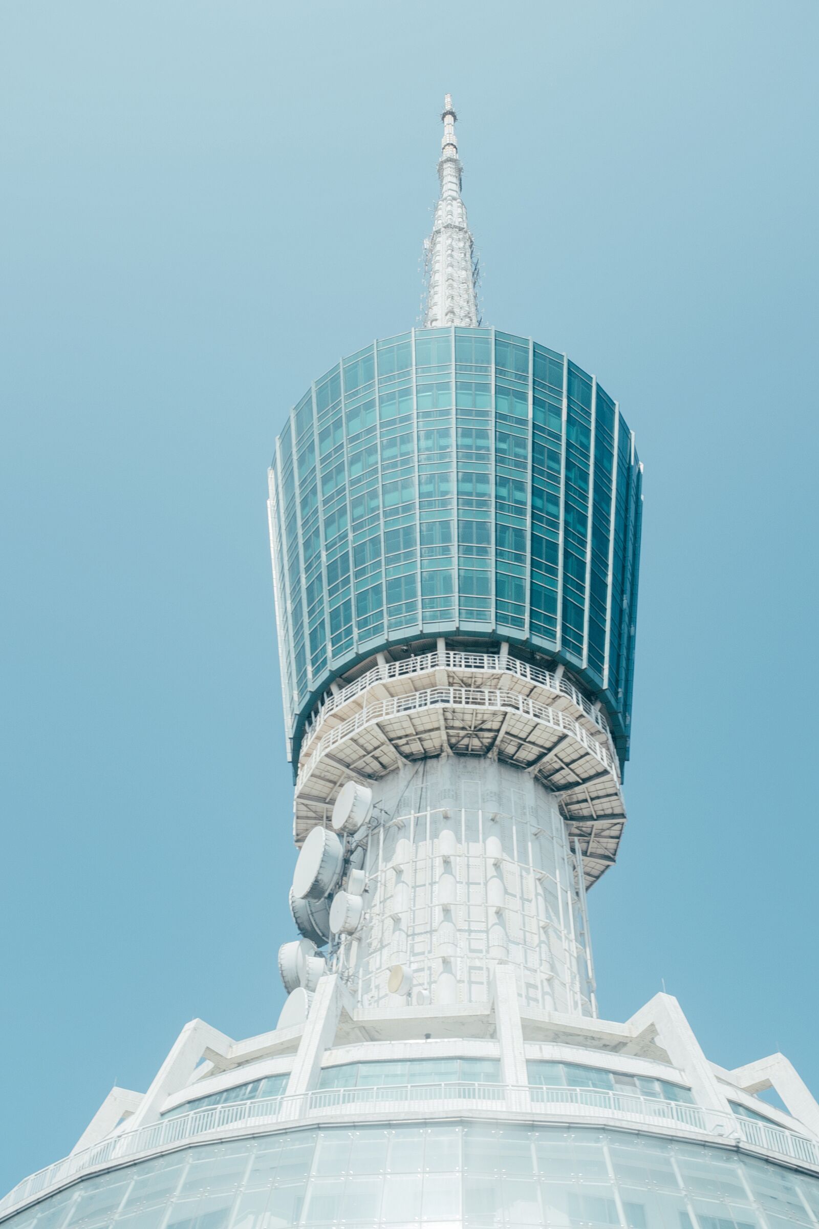 Fujifilm X100F sample photo. Building, city, sky photography