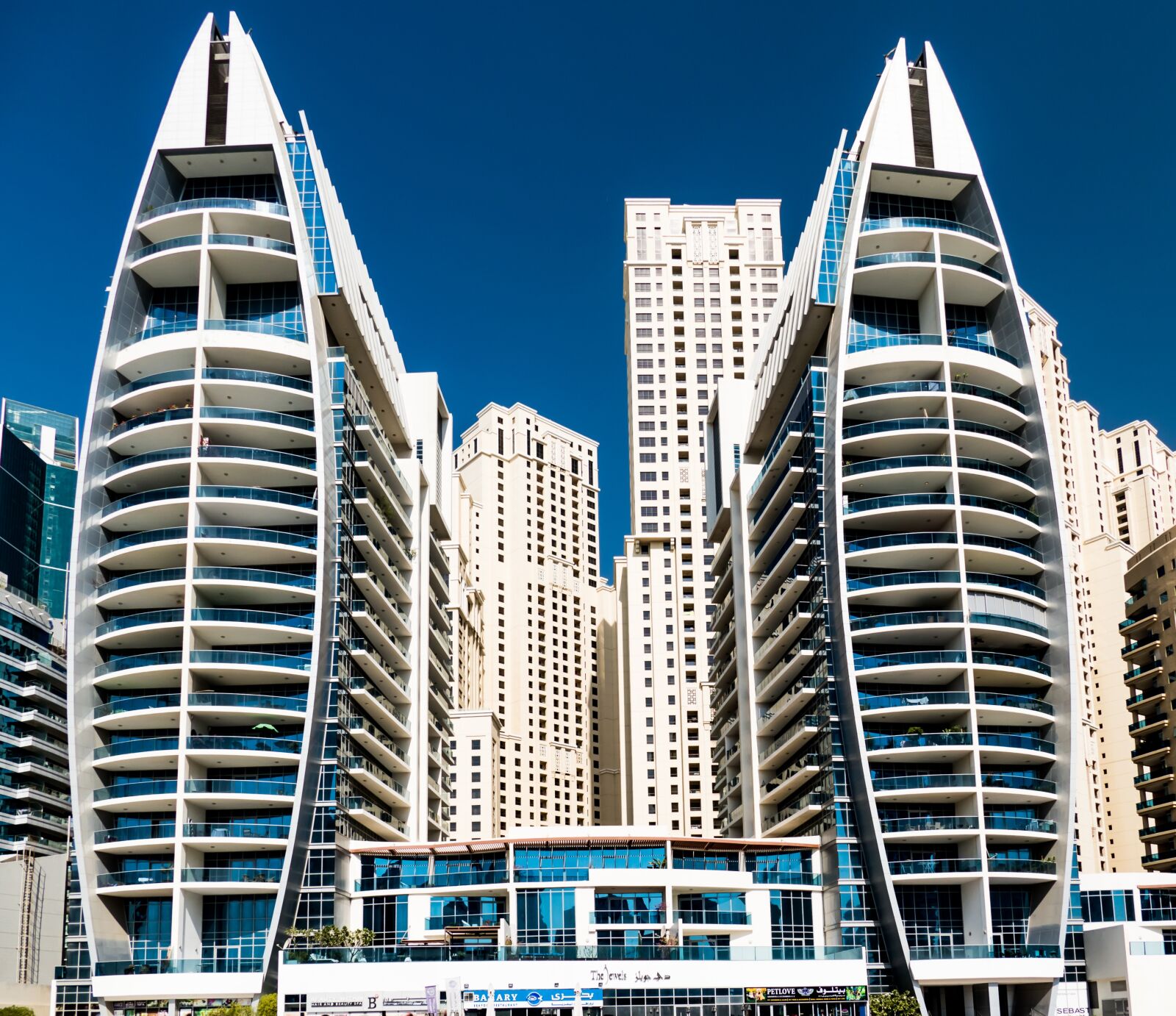 Panasonic Lumix DMC-FZ1000 sample photo. Architecture, skyscraper, dubai photography