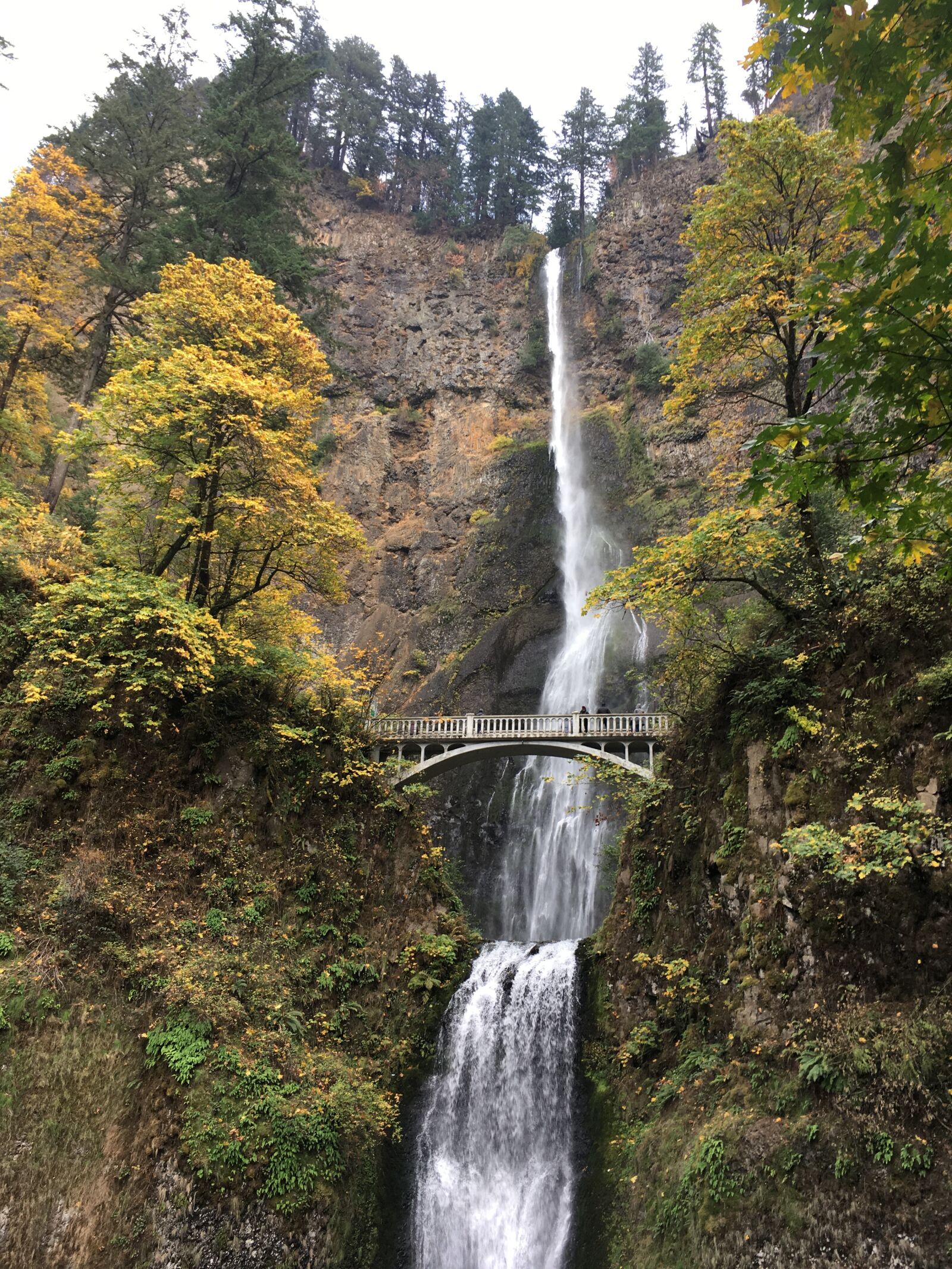 Apple iPhone SE sample photo. Waterfall, oregon, multnomah falls photography