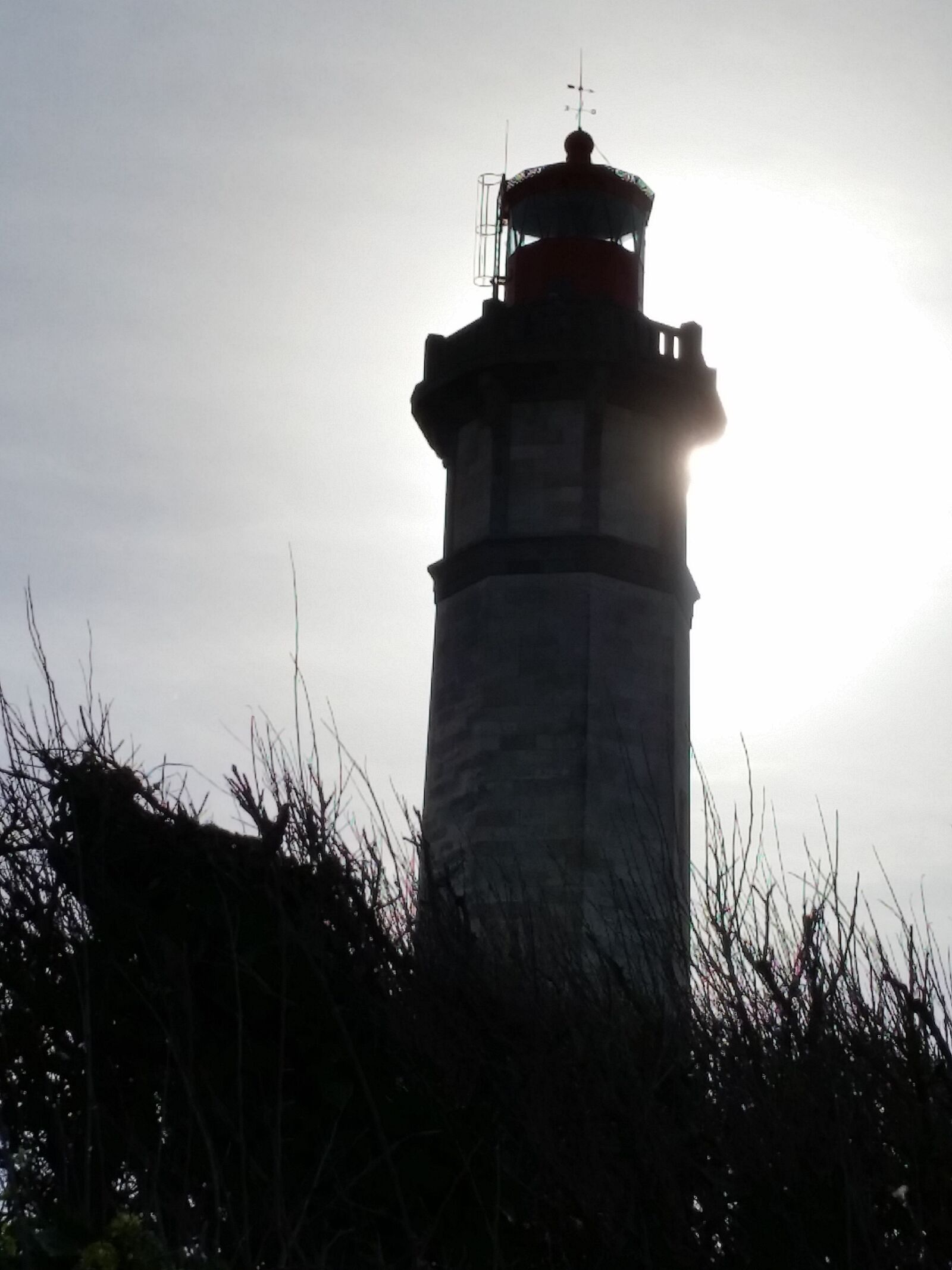 Samsung Galaxy S5 sample photo. Lighthouse, shadow, against the photography