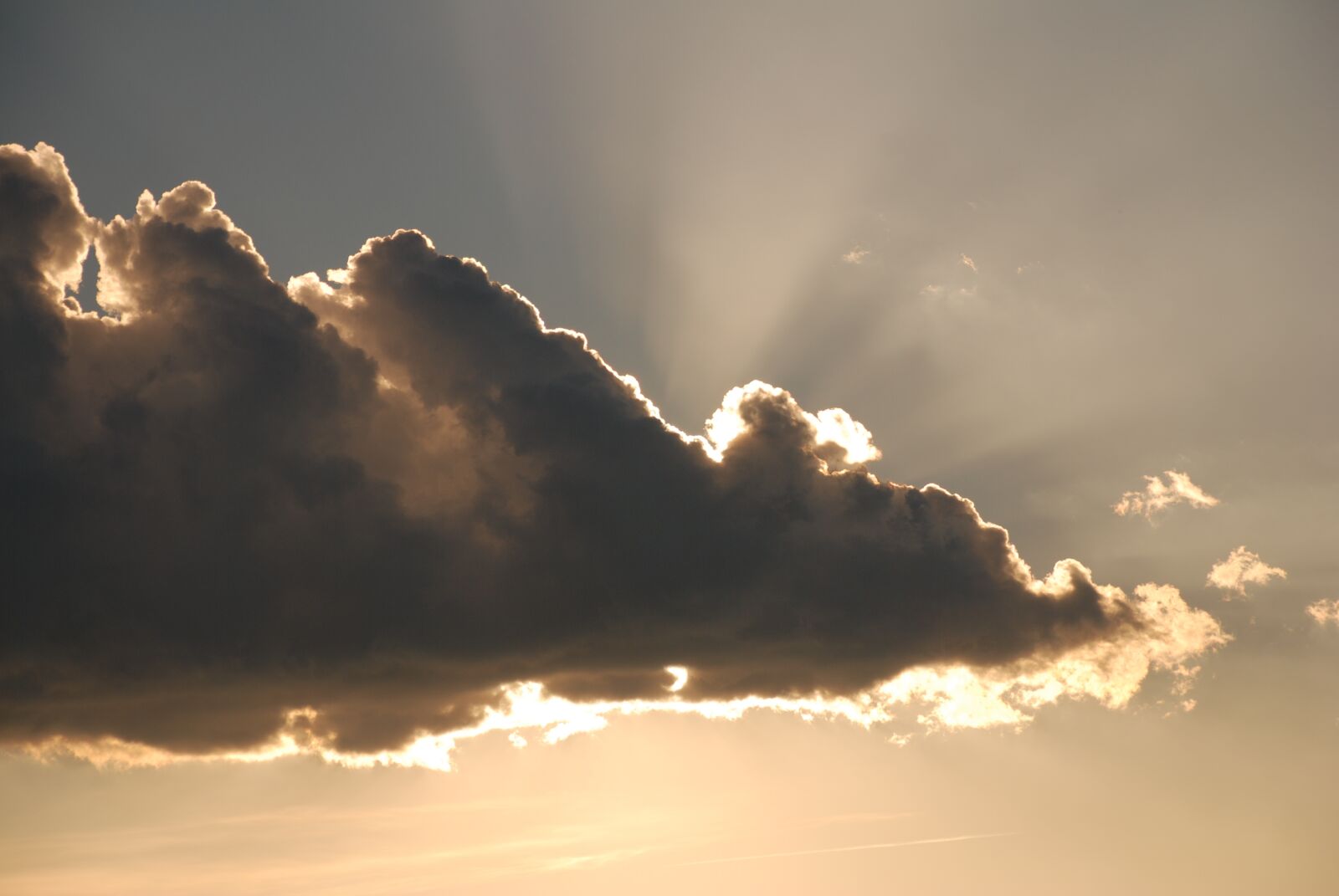 Nikon D80 sample photo. Sun, cloud, landscape photography