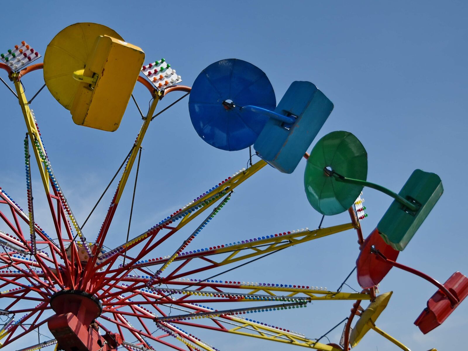 Nikon D5500 sample photo. Amusement, circus, wheel, carnival photography
