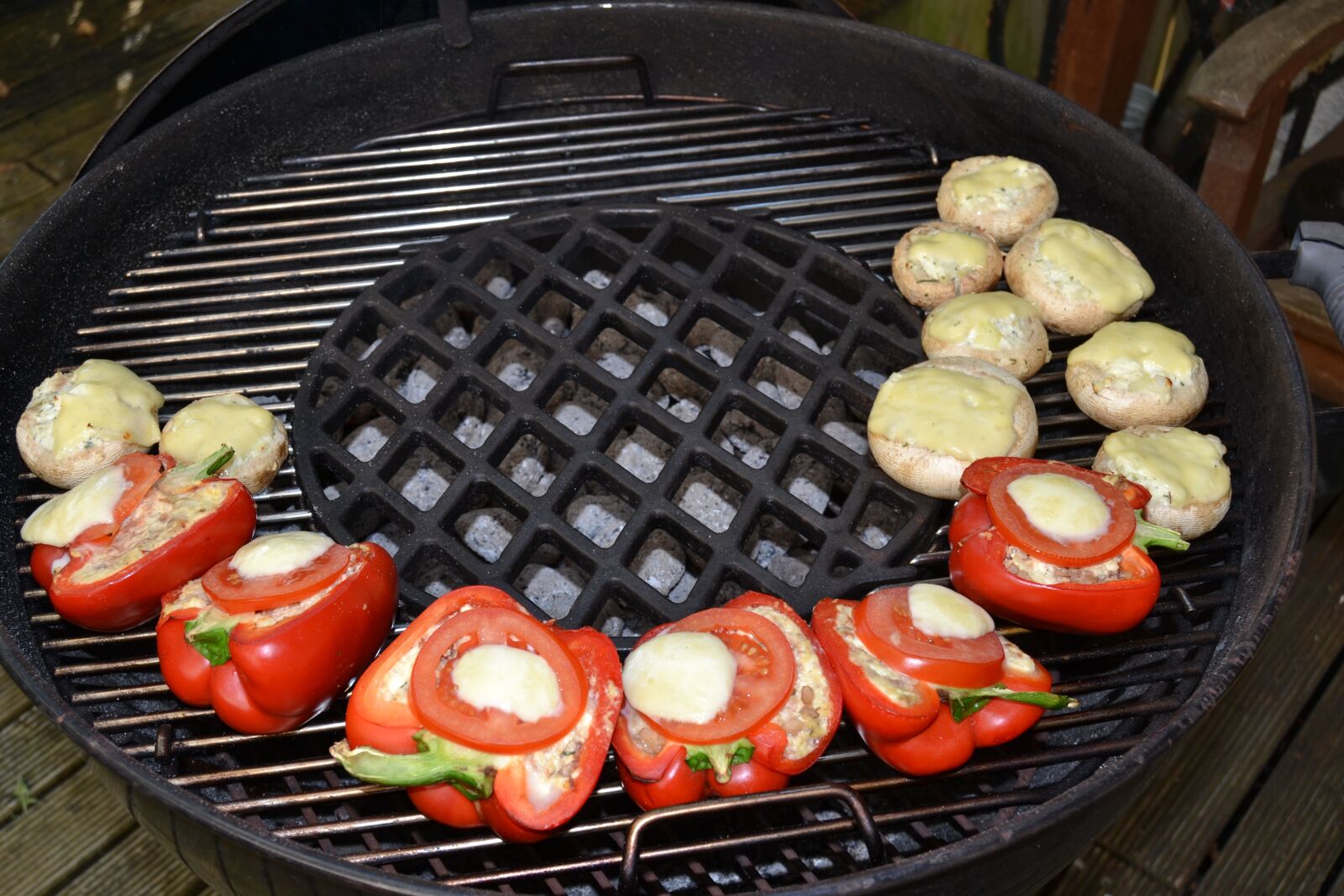 Nikon D3100 sample photo. Barbecue, paprika, charcoal photography