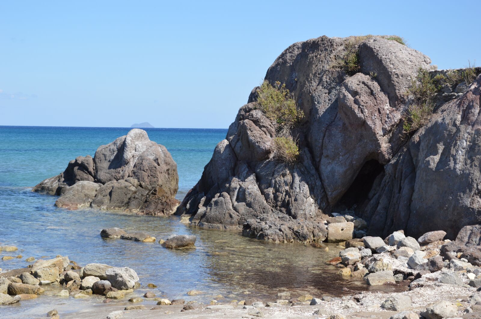 Nikon D3200 sample photo. Rock, sea, greece photography