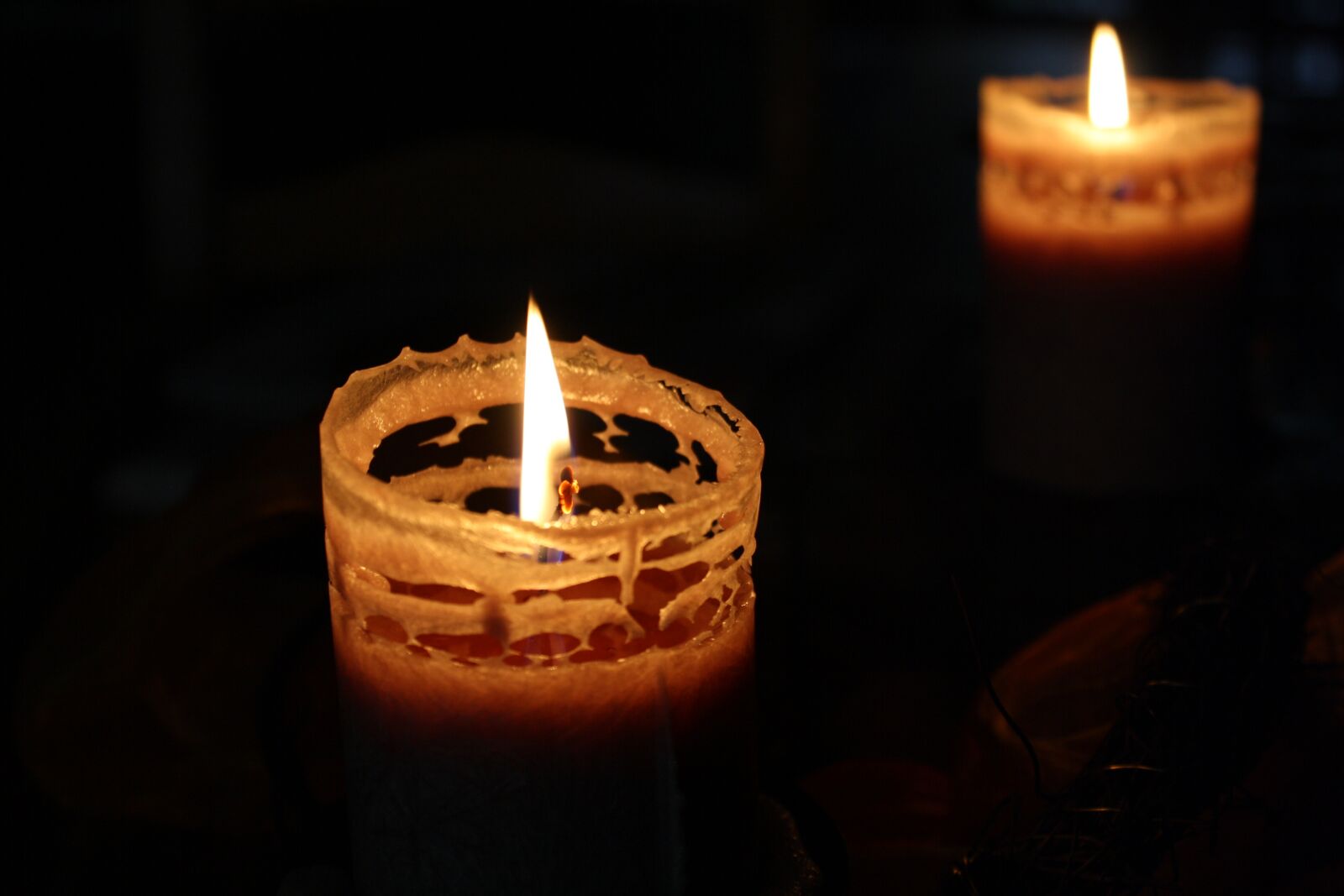 Canon EOS 1000D (EOS Digital Rebel XS / EOS Kiss F) sample photo. Candle, light, candlelight photography