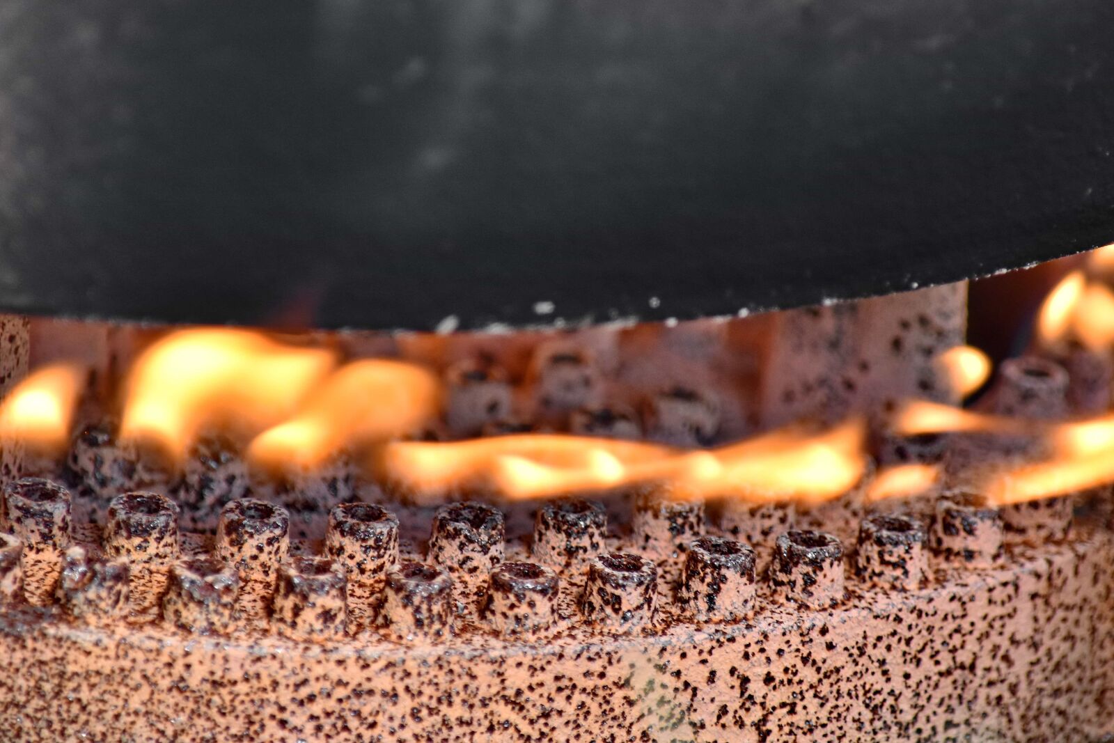Nikon D5500 sample photo. Gas stove, smoke, flame photography