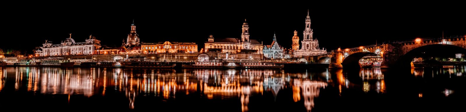 Sony a6300 + Sigma 30mm F2.8 EX DN sample photo. Dresden, elbe, historic center photography