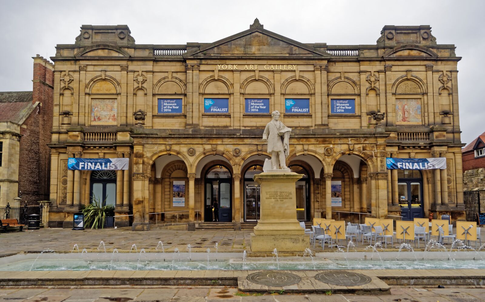 Olympus OM-D E-M10 sample photo. York, art gallery, art photography