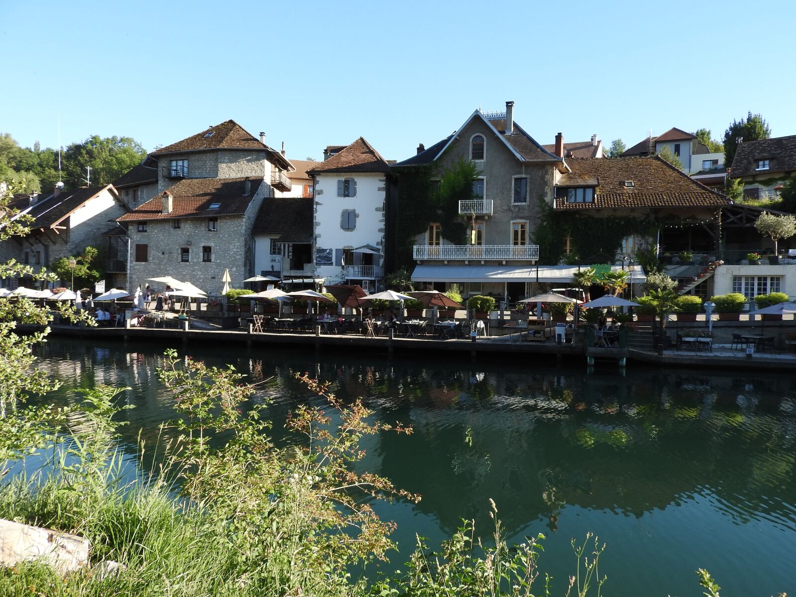 Nikon Coolpix P610 sample photo. Chanaz, savoie, village photography