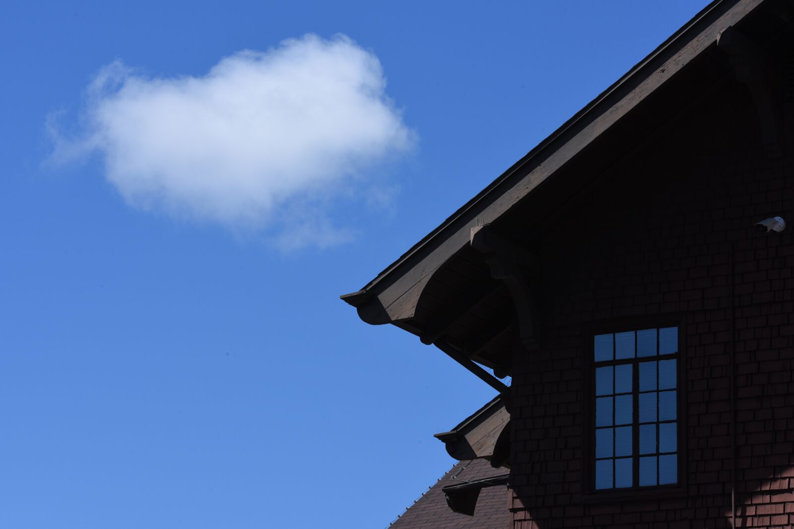 Nikon D810 sample photo. Clouds, house, clouds and photography
