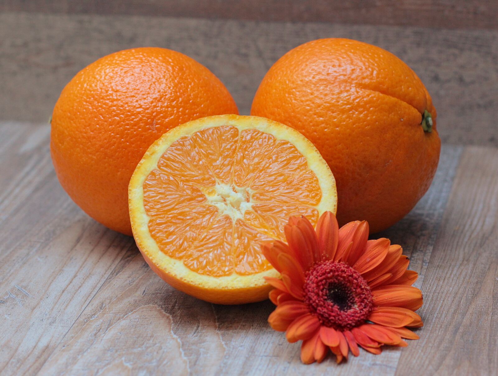 Canon EOS 550D (EOS Rebel T2i / EOS Kiss X4) sample photo. Orange, citrus fruit, fruit photography