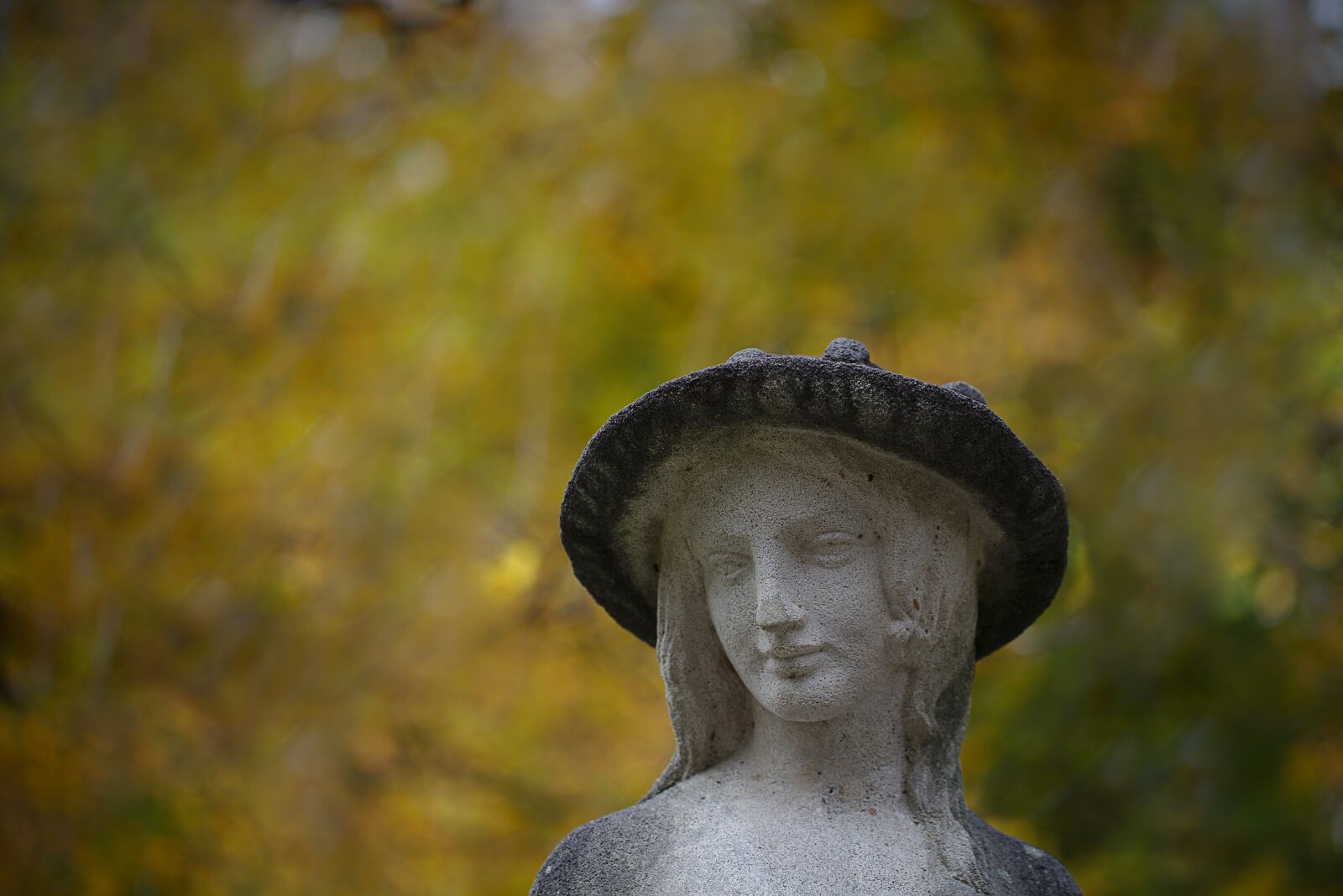 Canon EF 100mm F2.8L Macro IS USM sample photo. Statue, stone, stone sculpture photography