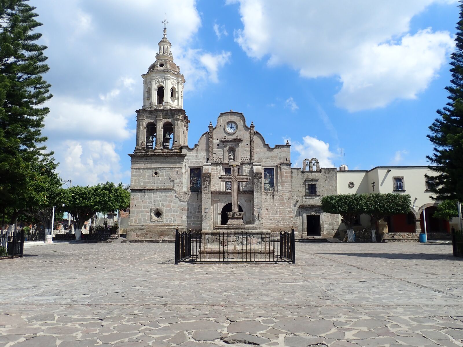 Olympus TG-5 sample photo. Church, building, cathedral photography