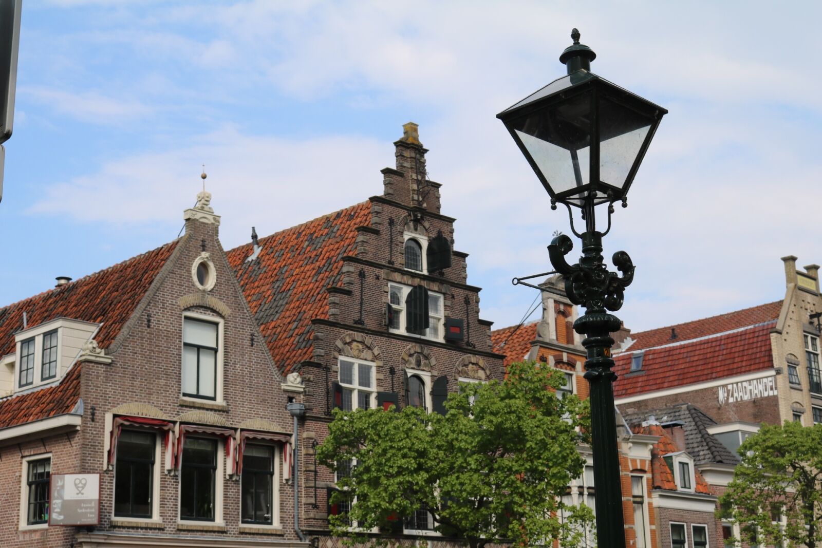 Canon EOS 750D (EOS Rebel T6i / EOS Kiss X8i) sample photo. Alkmaar, holland, lantern photography