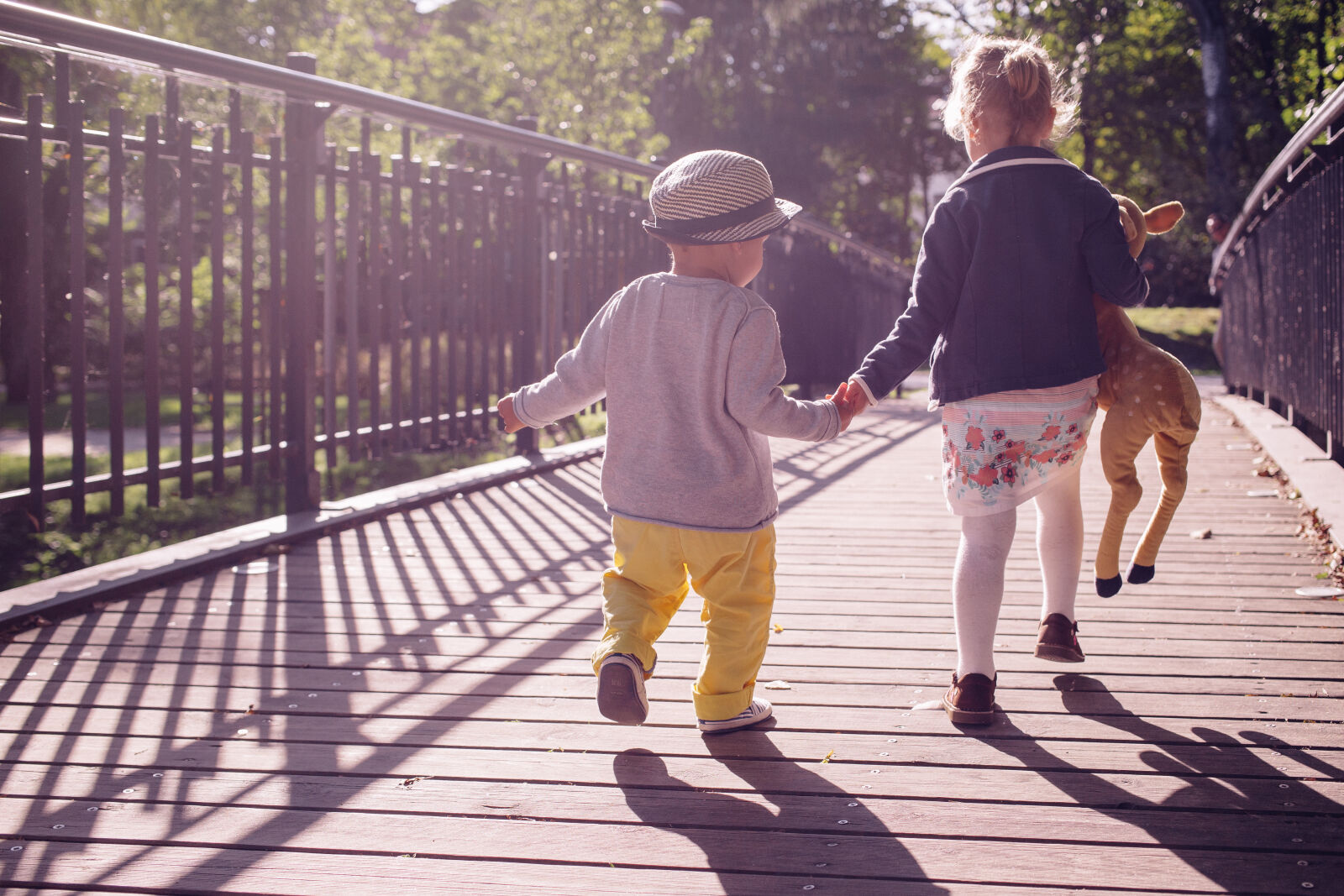 Canon EF 40mm F2.8 STM sample photo. Bridge, child, children, fashion photography