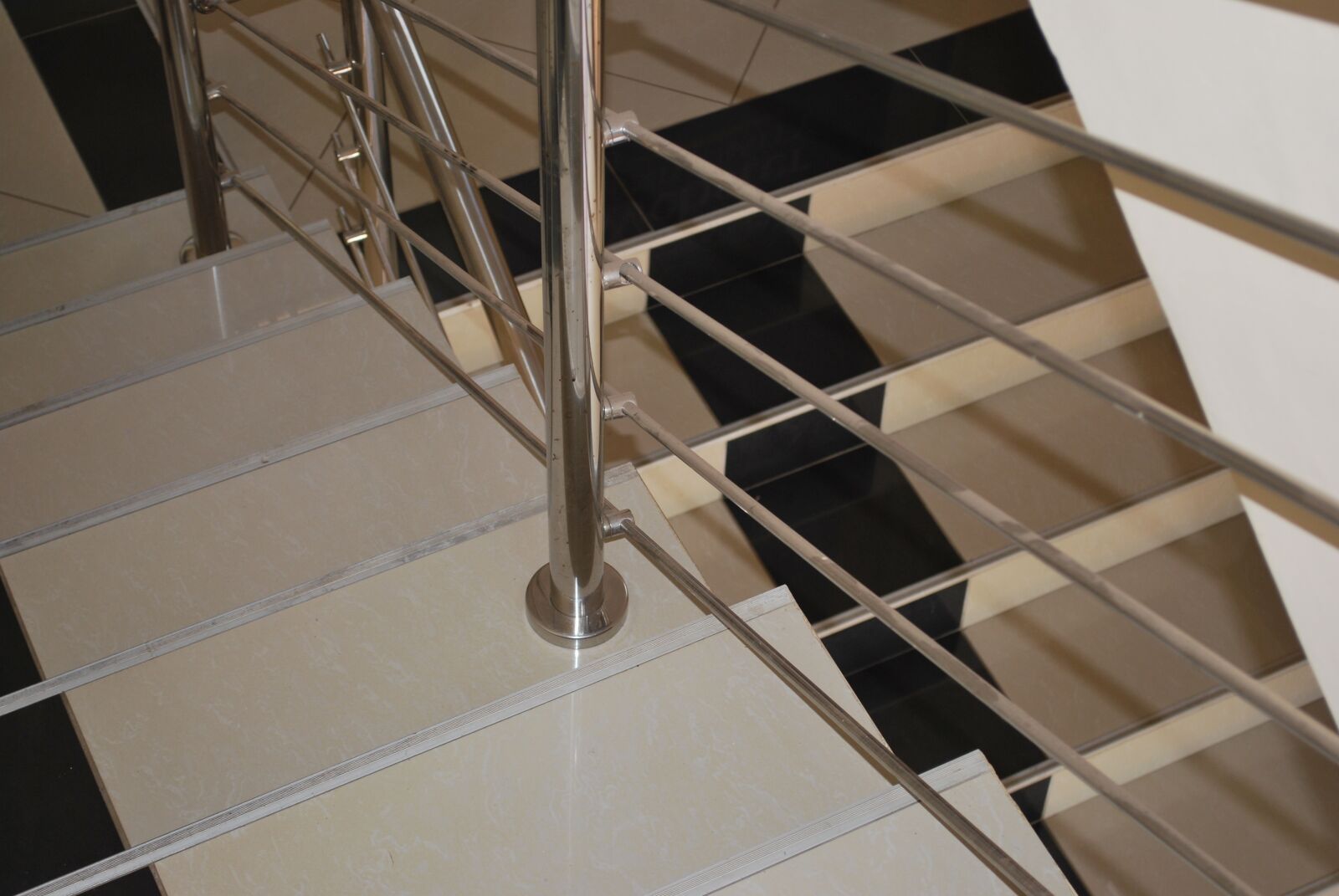 Nikon D60 sample photo. Step, glass items, architecture photography