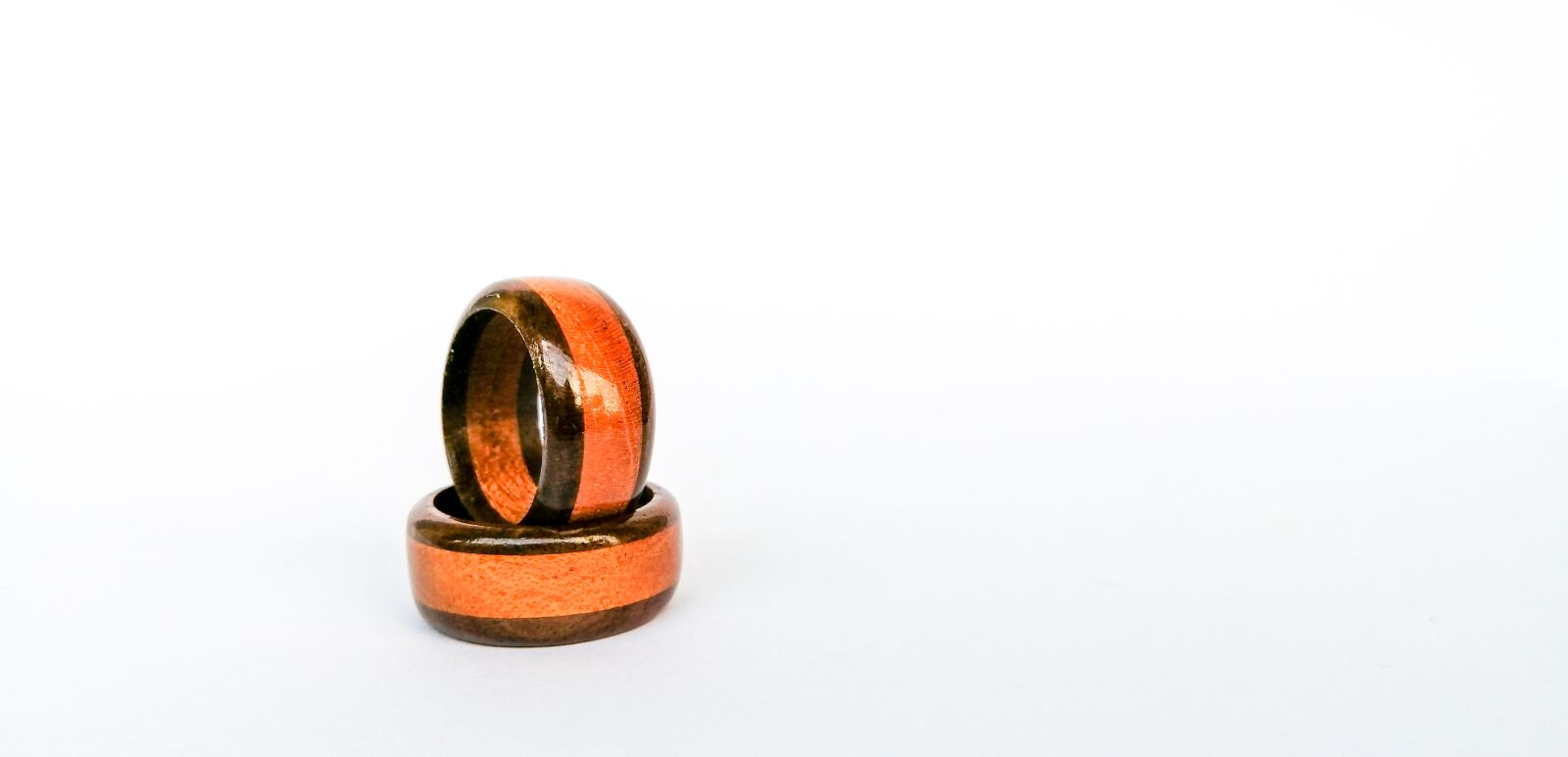 HUAWEI P30 LITE sample photo. Rings, wood, rings green photography