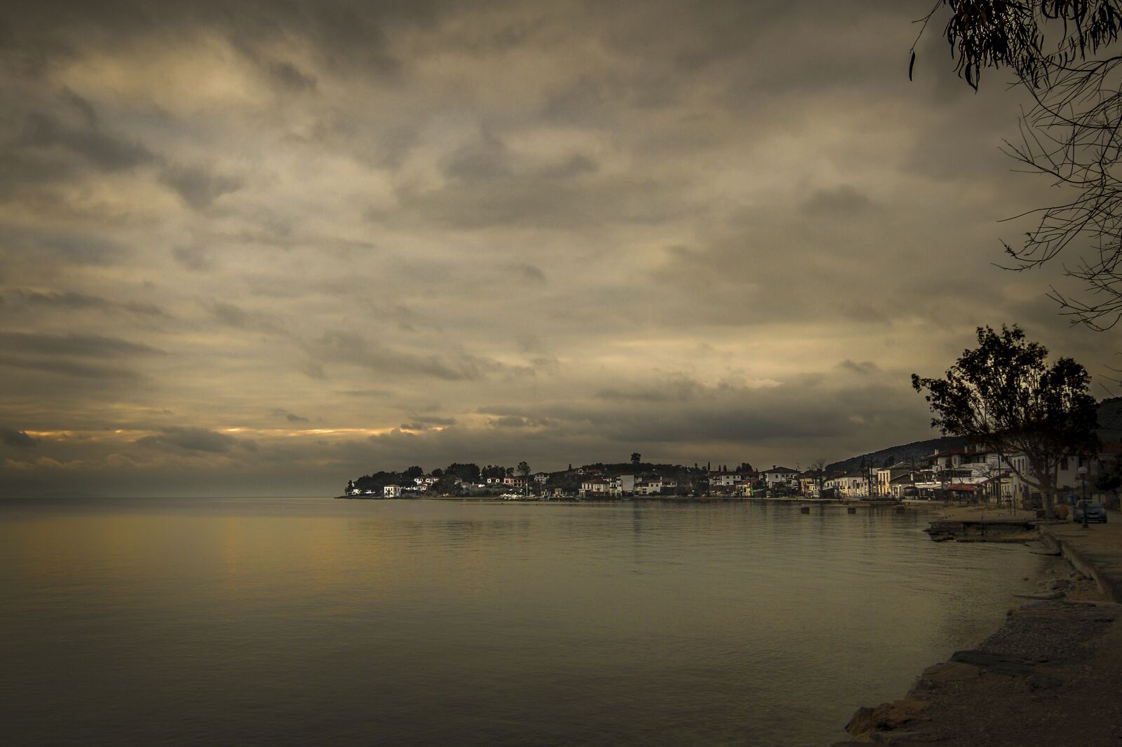 Tokina AT-X Pro 11-16mm F2.8 DX II sample photo. Landscape, sea, kato gatzea photography