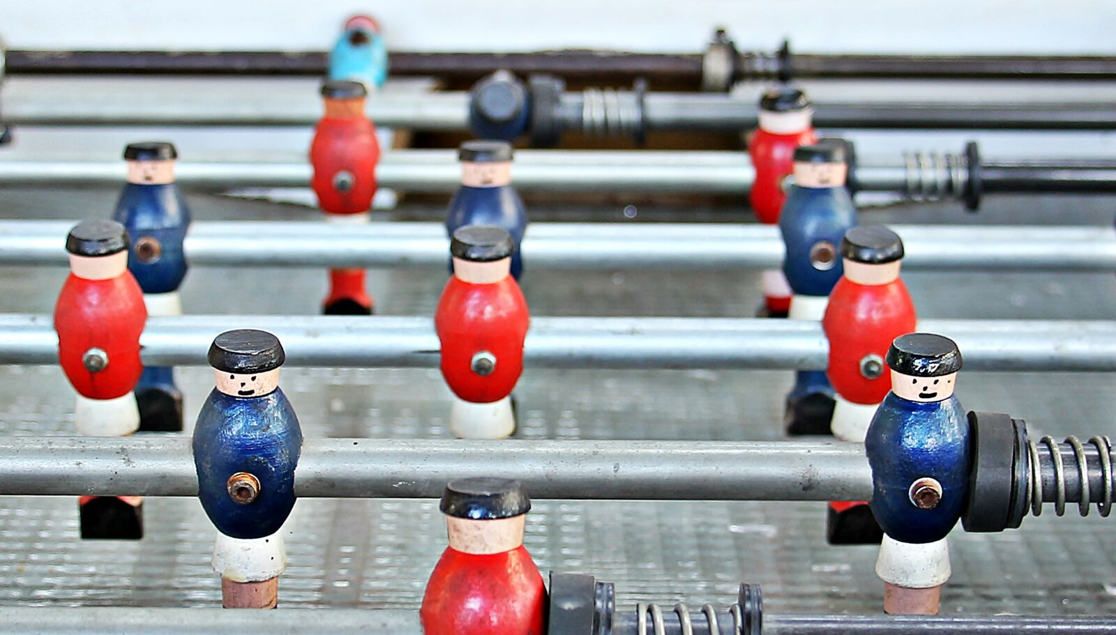 Canon EOS 550D (EOS Rebel T2i / EOS Kiss X4) sample photo. Kicker, table football, foosball photography