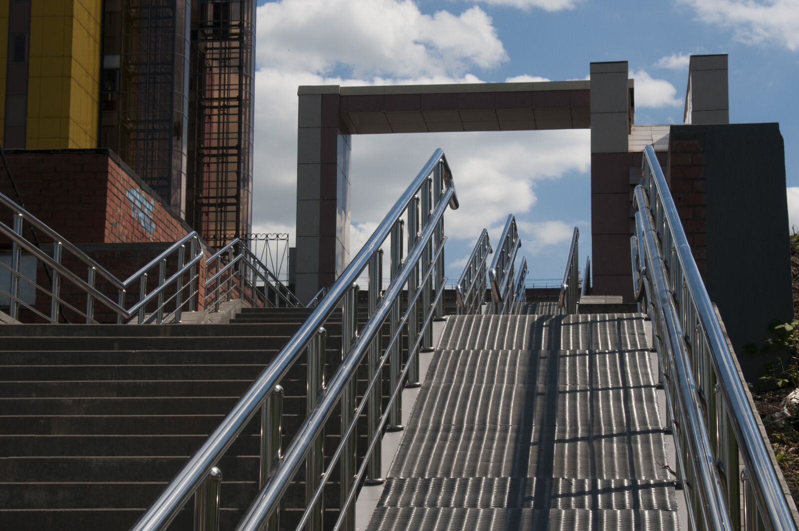 Nikon D300S sample photo. City, architecture, ladder photography