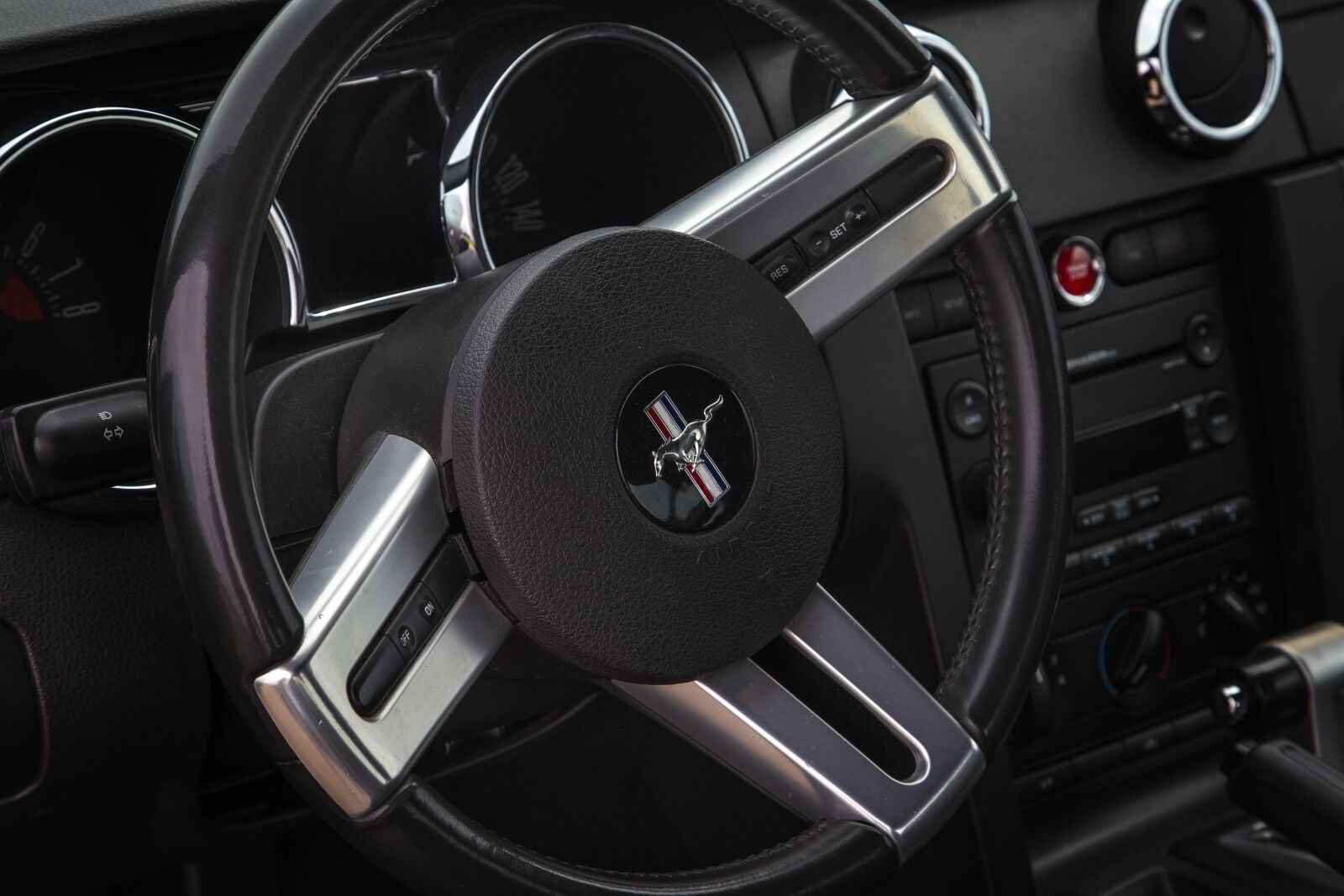 Canon EOS 6D + Canon EF 24-105mm F4L IS USM sample photo. Shelby, muscle car, car photography