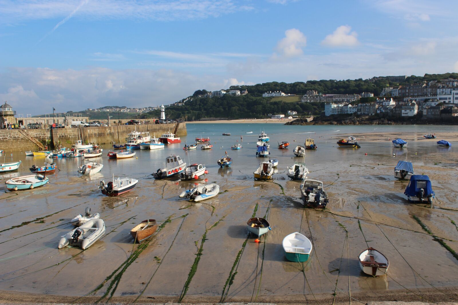 Canon EOS 100D (EOS Rebel SL1 / EOS Kiss X7) sample photo. Boats, sand, beach photography