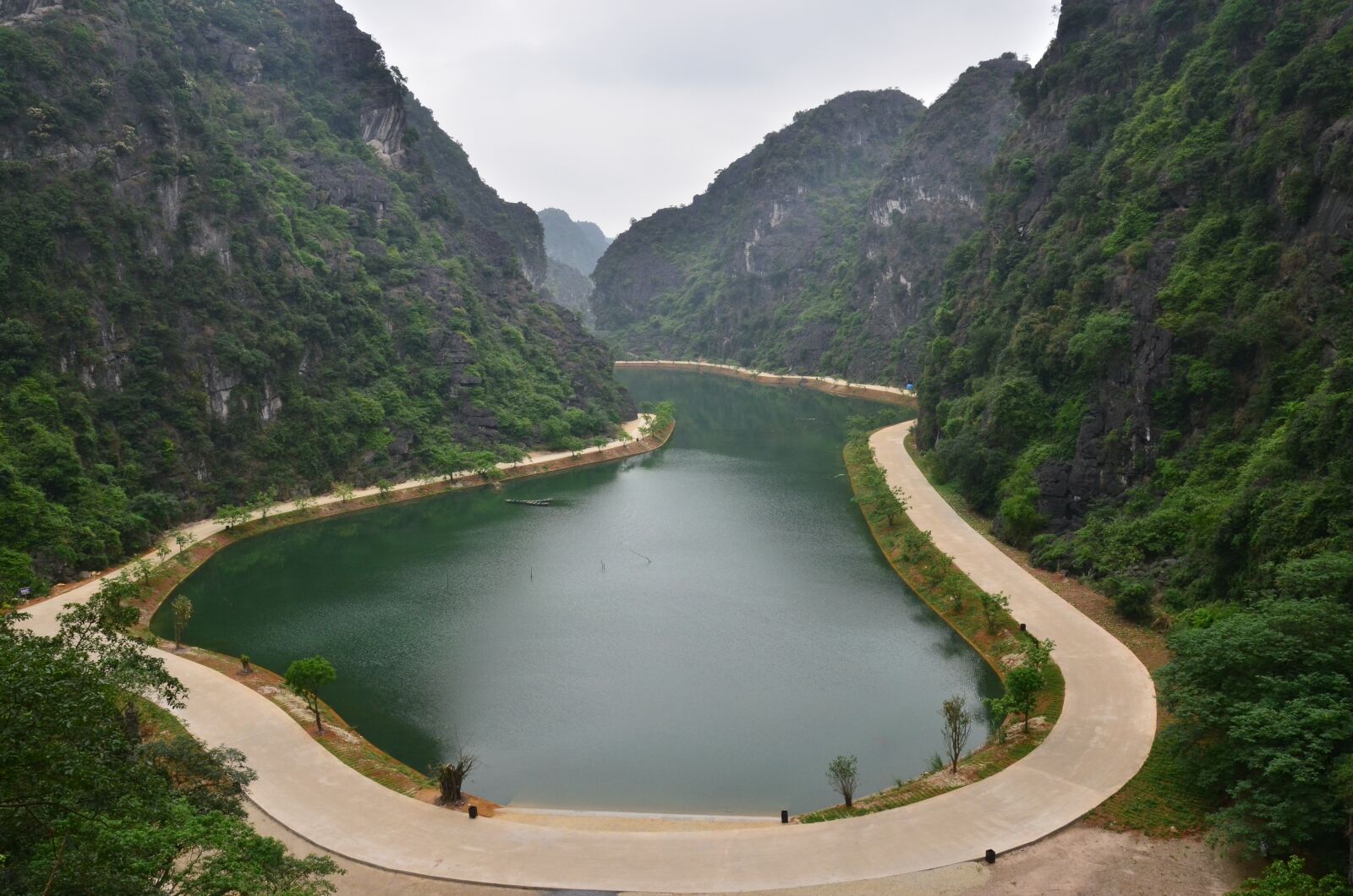 Nikon D7000 sample photo. Lake, mountain, water photography
