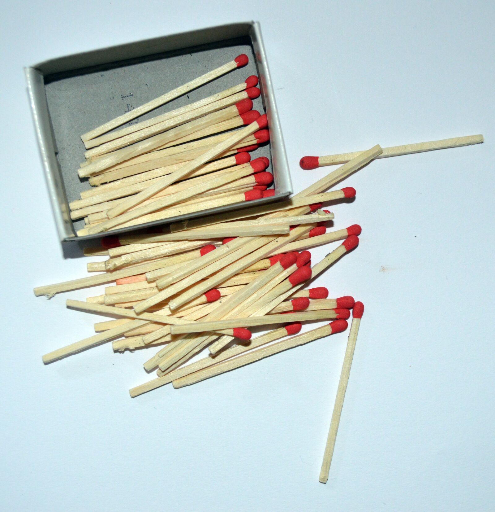 Nikon D3200 sample photo. Matches, fire, making fire photography