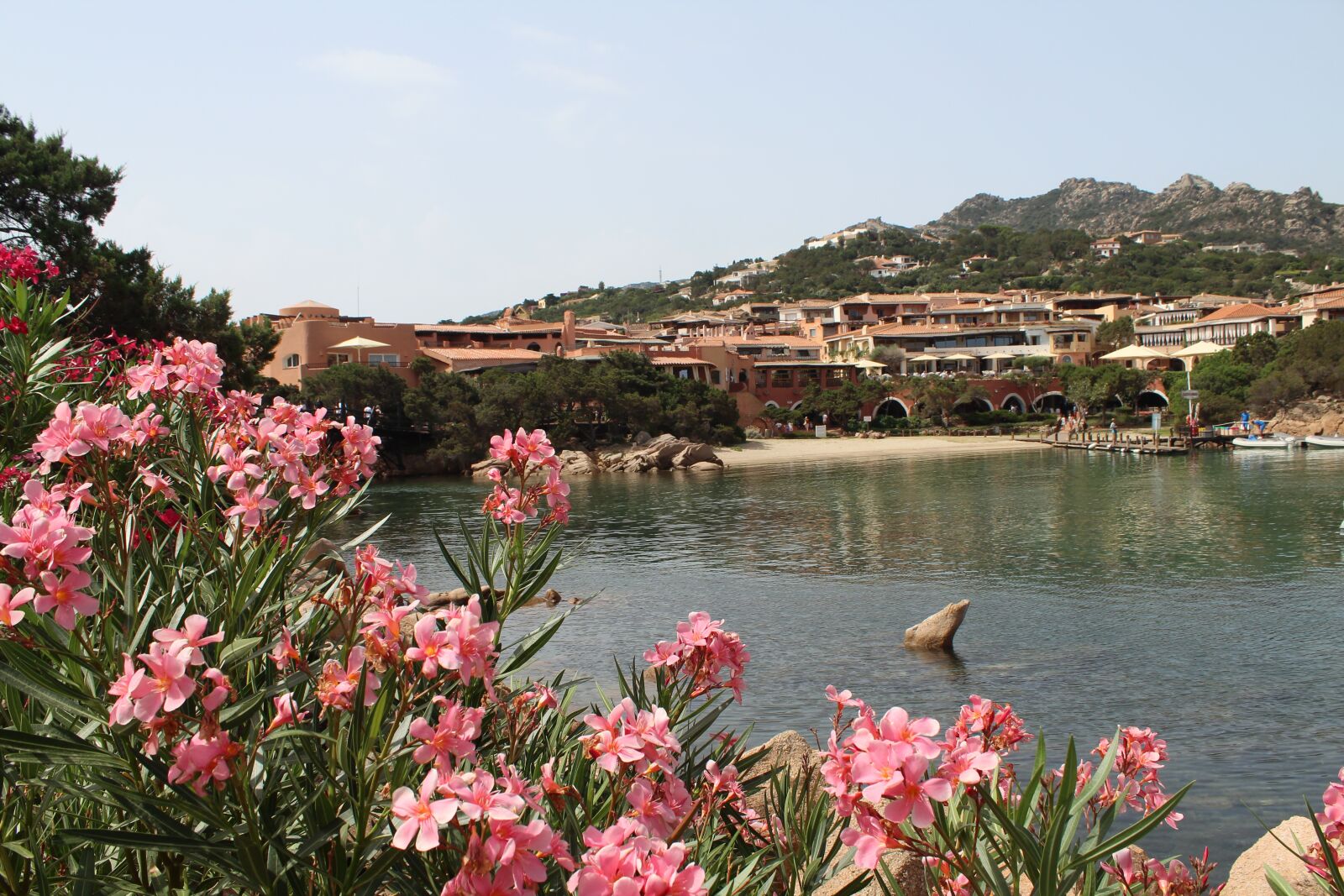Canon EOS 1300D (EOS Rebel T6 / EOS Kiss X80) sample photo. Sea, landscape, porto cervo photography
