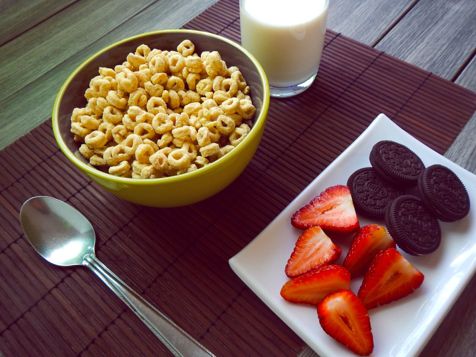 Nikon Coolpix AW110 sample photo. Breakfast, cereal, food photography