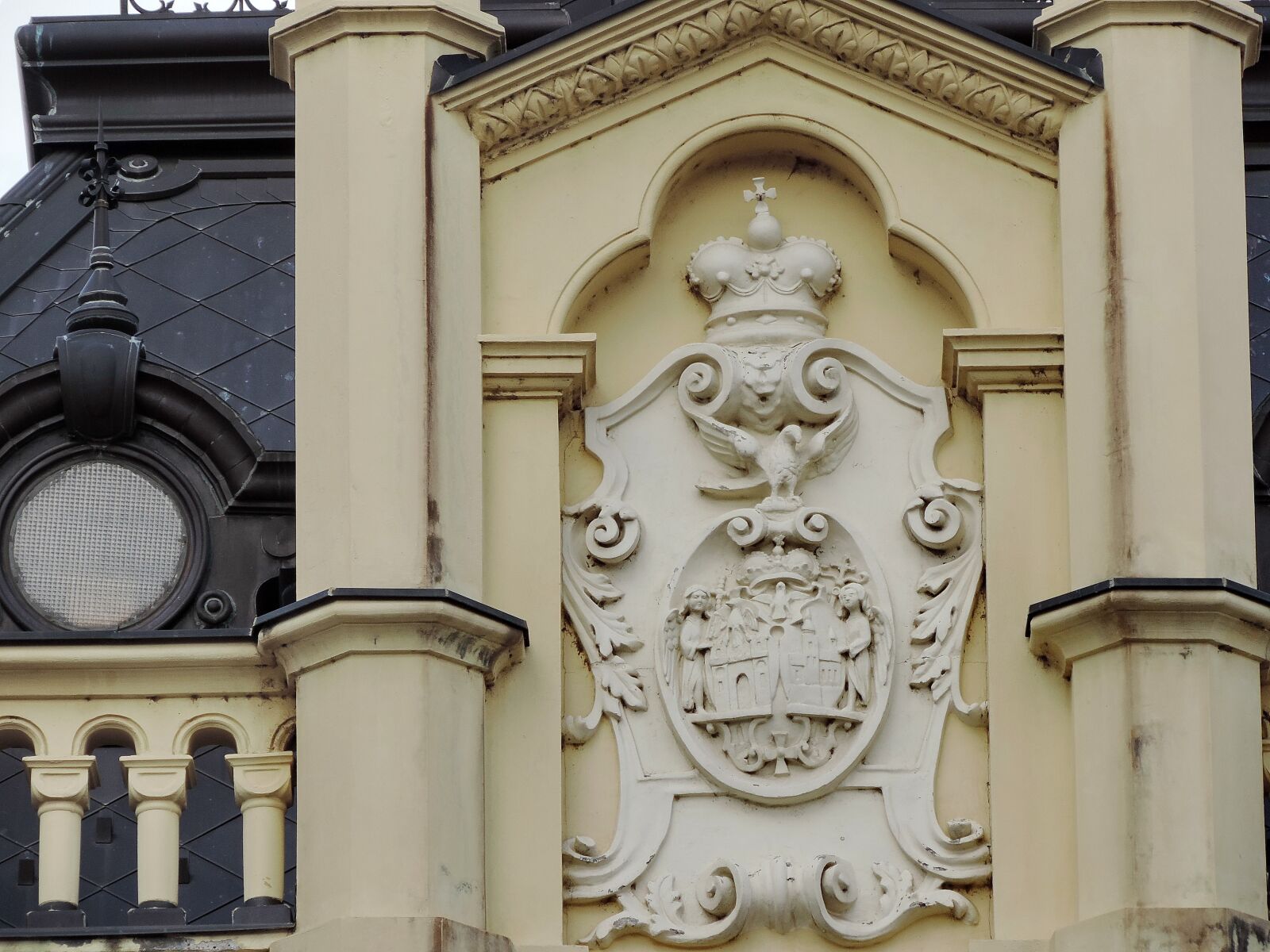 Nikon Coolpix P520 sample photo. Church, facade, religion, building photography