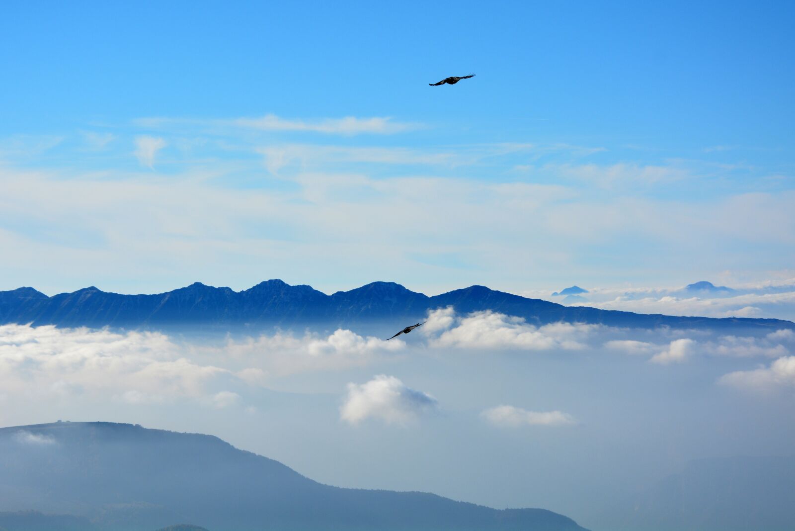 Nikon D7100 sample photo. Fly, clouds, mountains photography