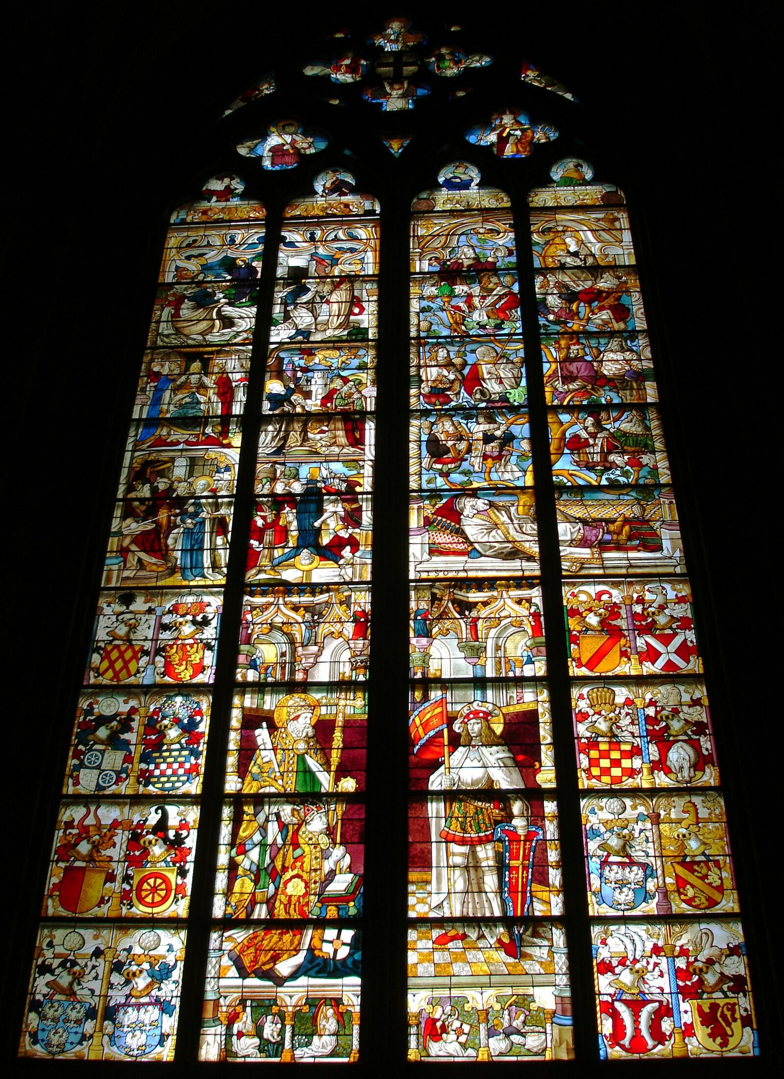 Sony DSC-W17 sample photo. Church window, lead-glass window photography