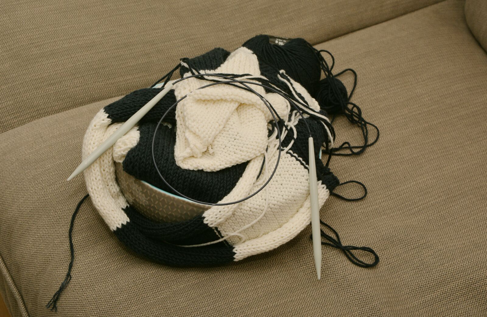 Nikon D5200 sample photo. Knitting, knit, knitting needles photography