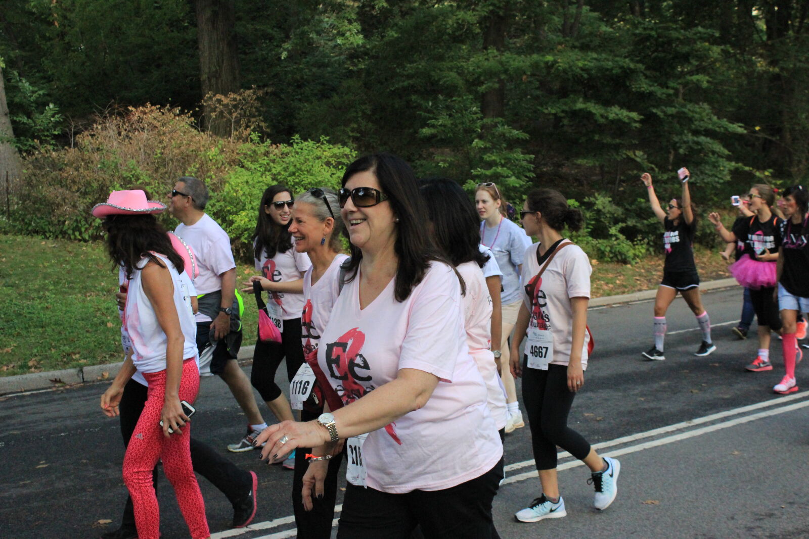 Canon EOS 600D (Rebel EOS T3i / EOS Kiss X5) sample photo. Cancer, walk, causes, central photography