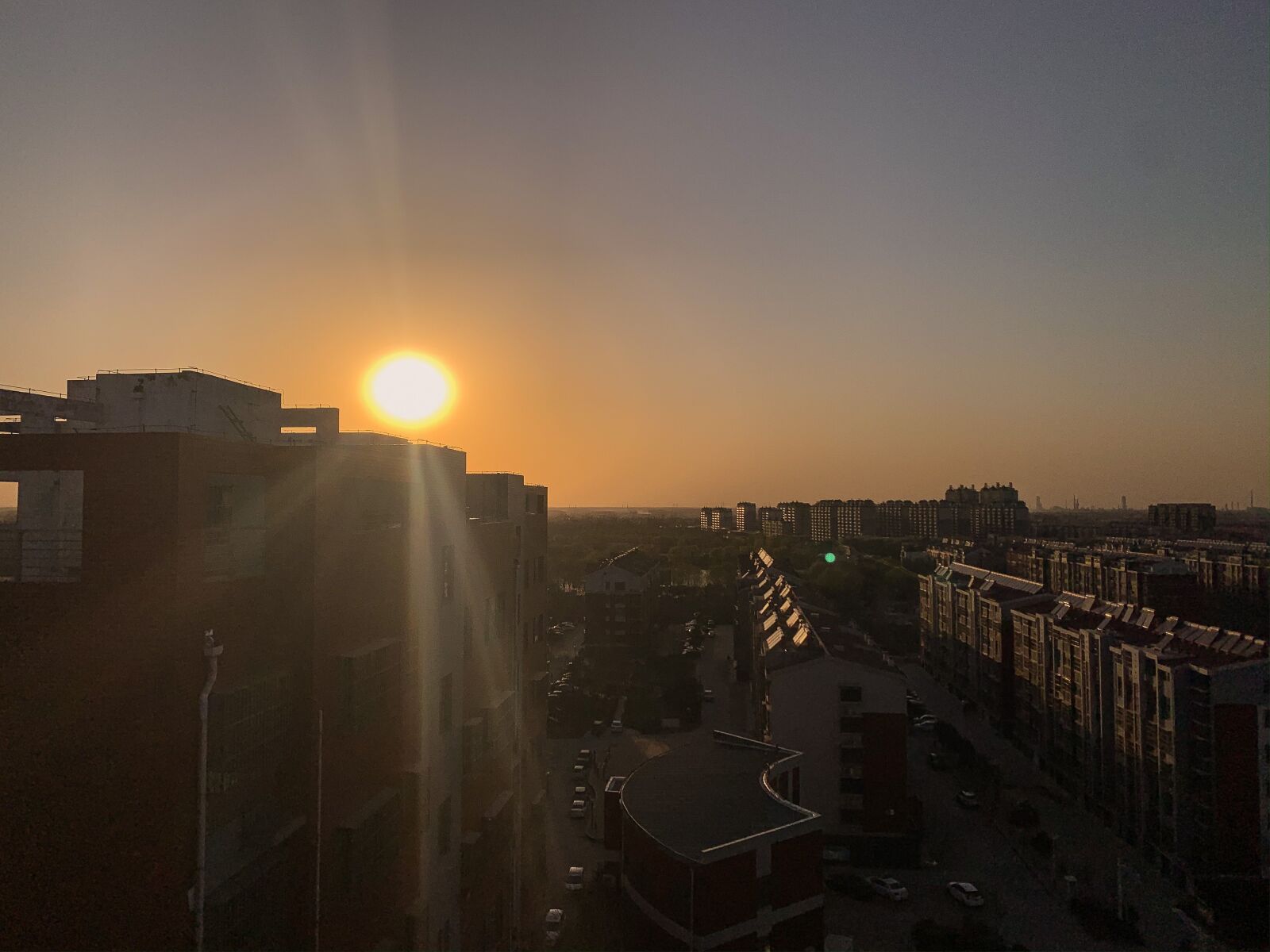 Apple iPhone XR sample photo. Sunset, building photography