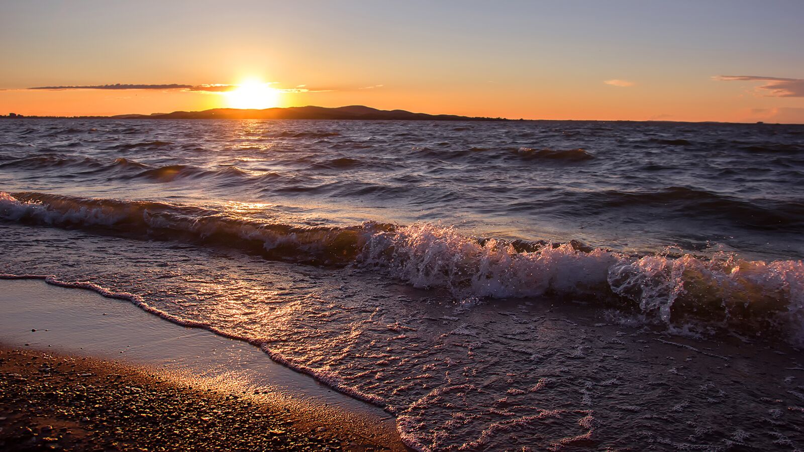 Canon EOS 550D (EOS Rebel T2i / EOS Kiss X4) sample photo. Sunset, beach, wave photography
