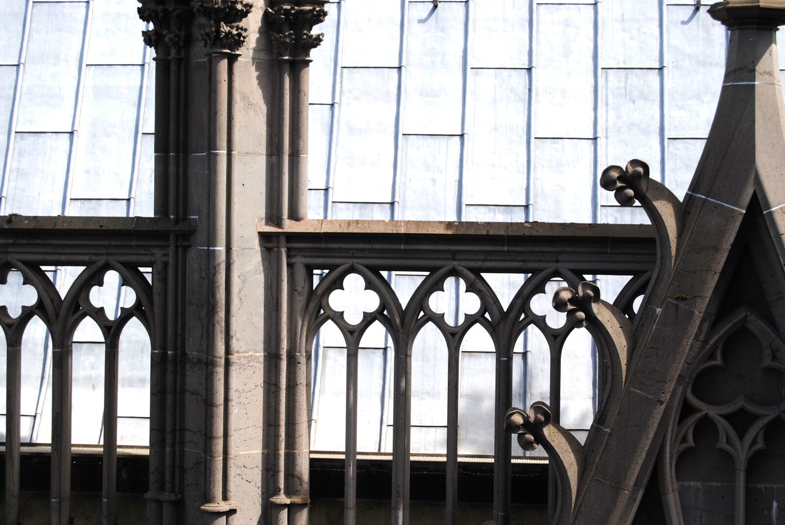 Nikon D3000 sample photo. Gothic arch, balustrade, cologne photography