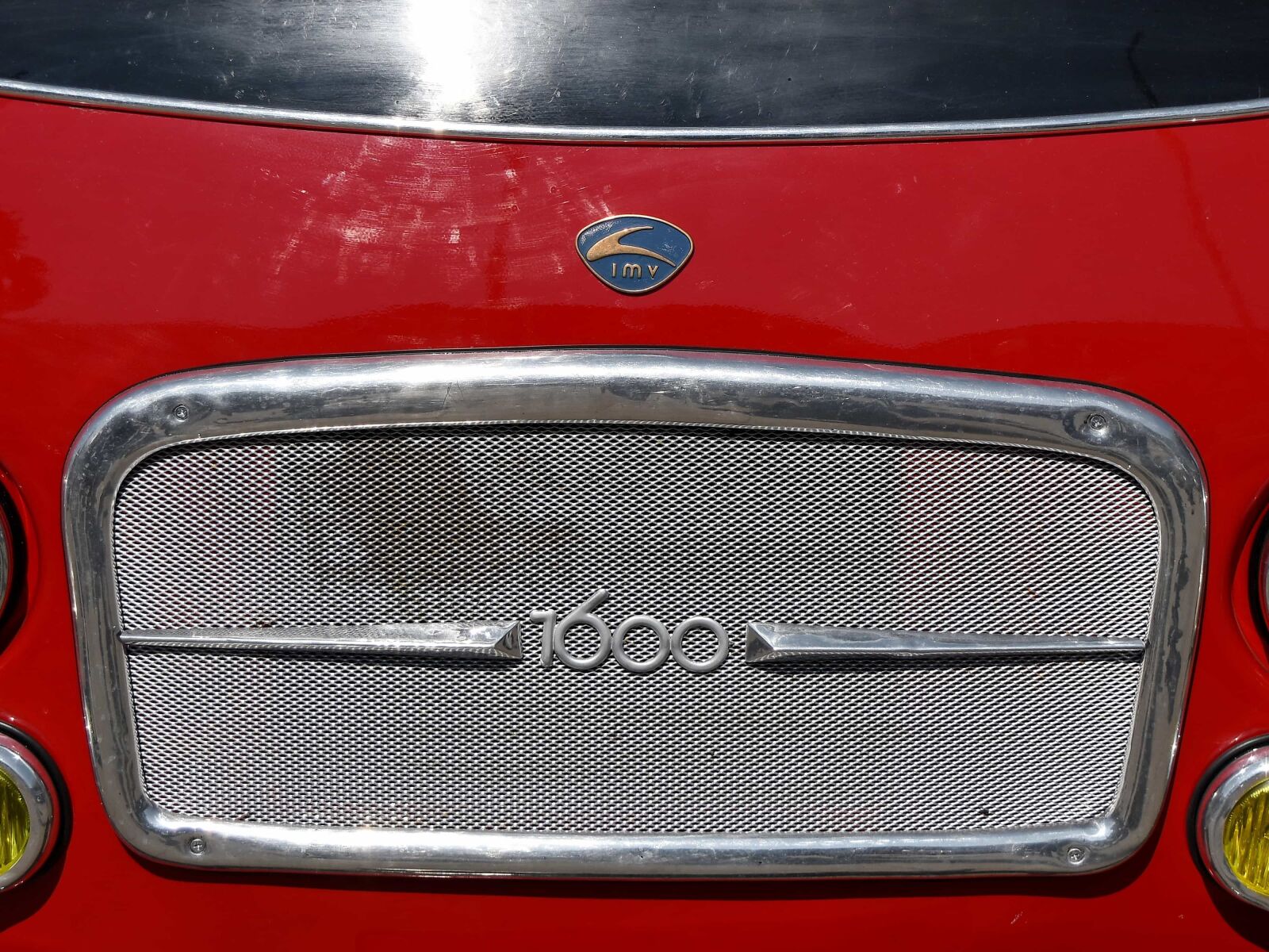 Nikon D5500 sample photo. Grille, classic, car, chrome photography