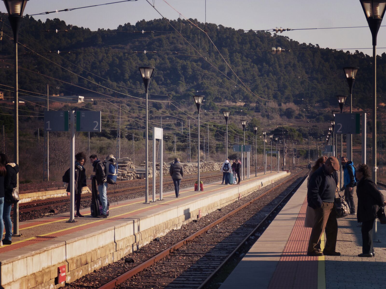 Panasonic DMC-FZ62 sample photo. Station, railway, hold on photography