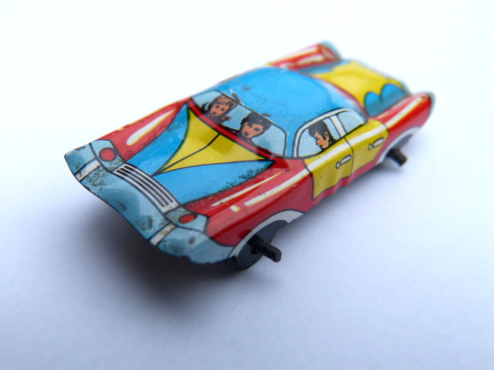Panasonic DMC-FZ62 sample photo. Car, toy, miniature photography
