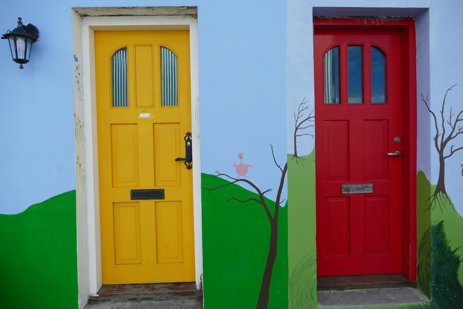 Panasonic Lumix DMC-FZ1000 sample photo. Reykjavik, door, input photography