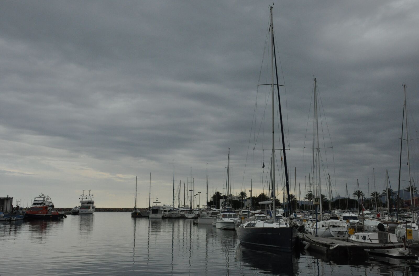 Nikon D90 sample photo. Boats, port, sky photography