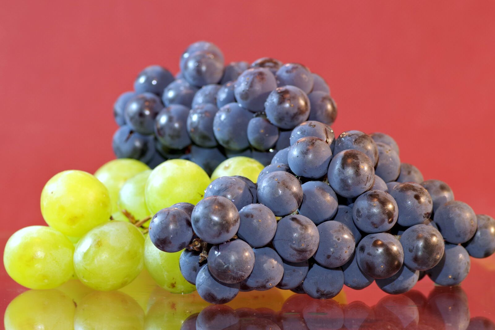 Pentax K-S2 sample photo. Grapes, fruit, sweet photography