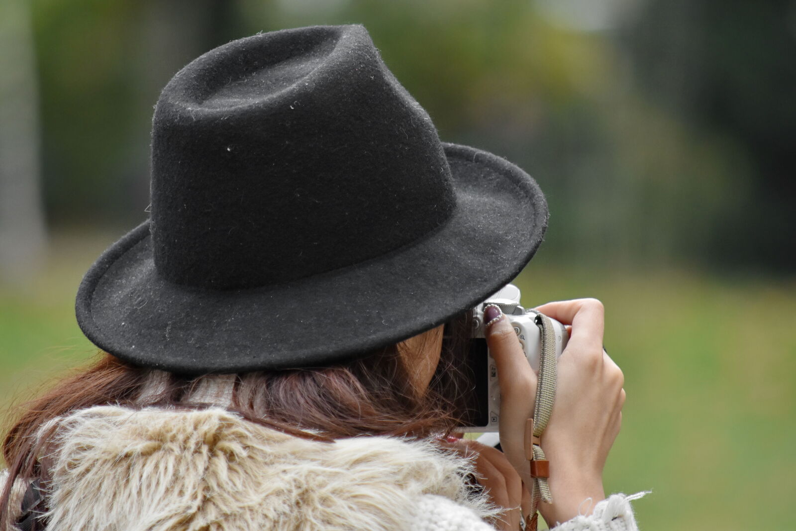 Nikon D5500 sample photo. Brunette, camera, hat, person photography