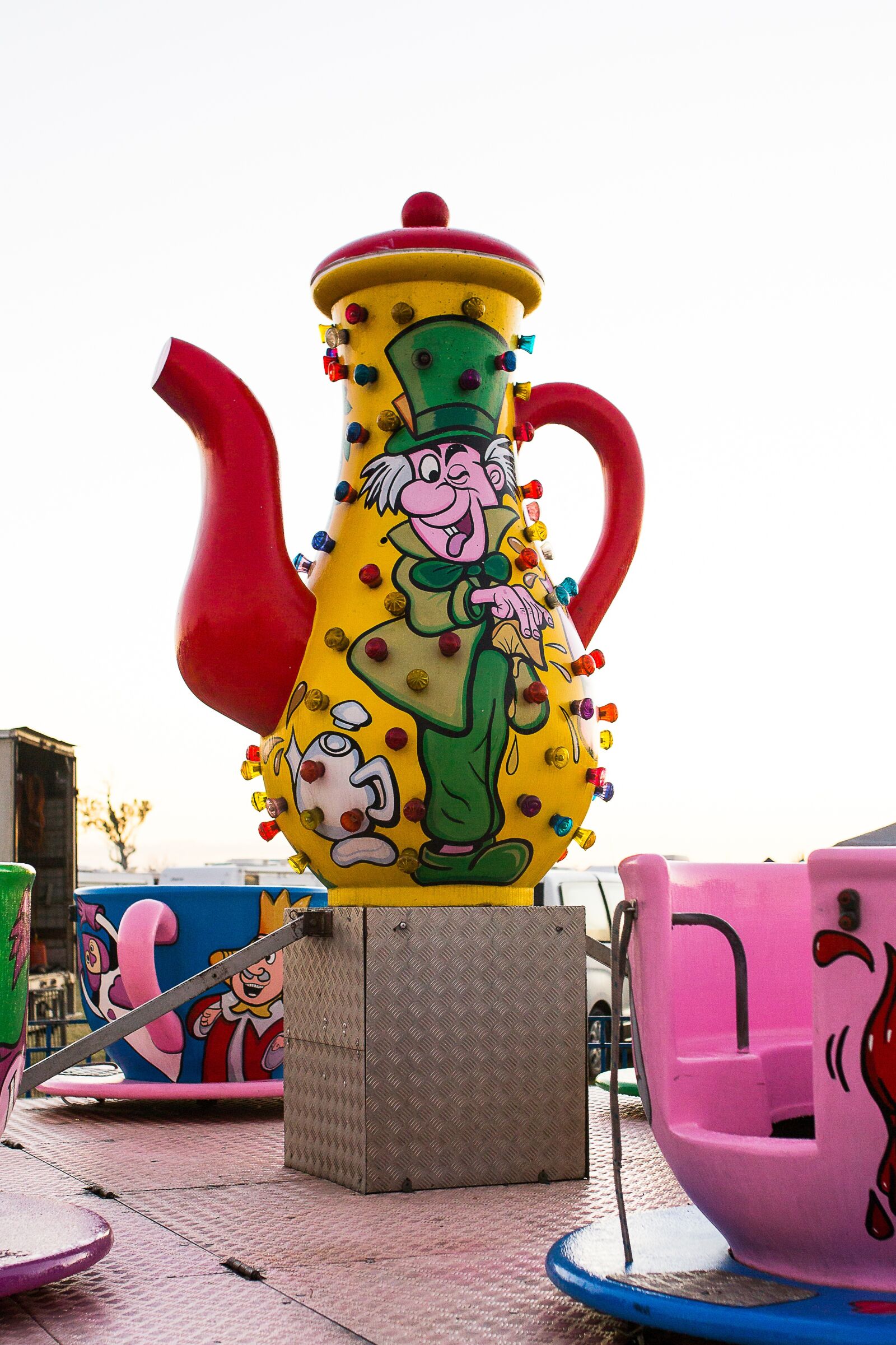 Canon EOS 5D Mark III sample photo. Carnival, teapot, children photography