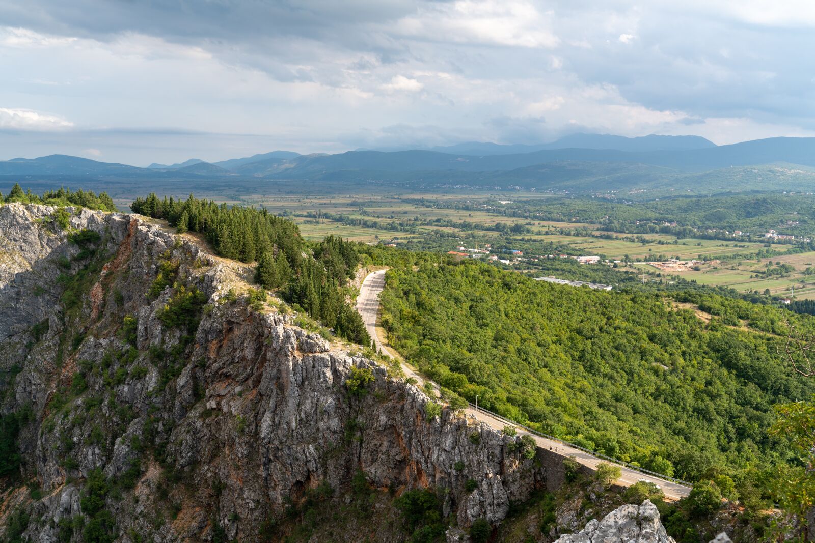 Tamron 28-75mm F2.8 Di III RXD sample photo. Landscape, spacious, mountains photography