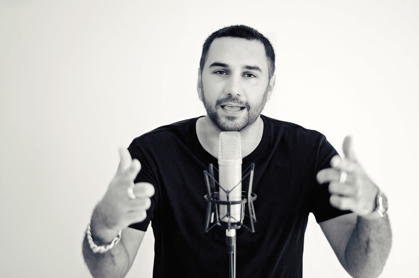 Nikon D7000 sample photo. Microphone, performing, music photography